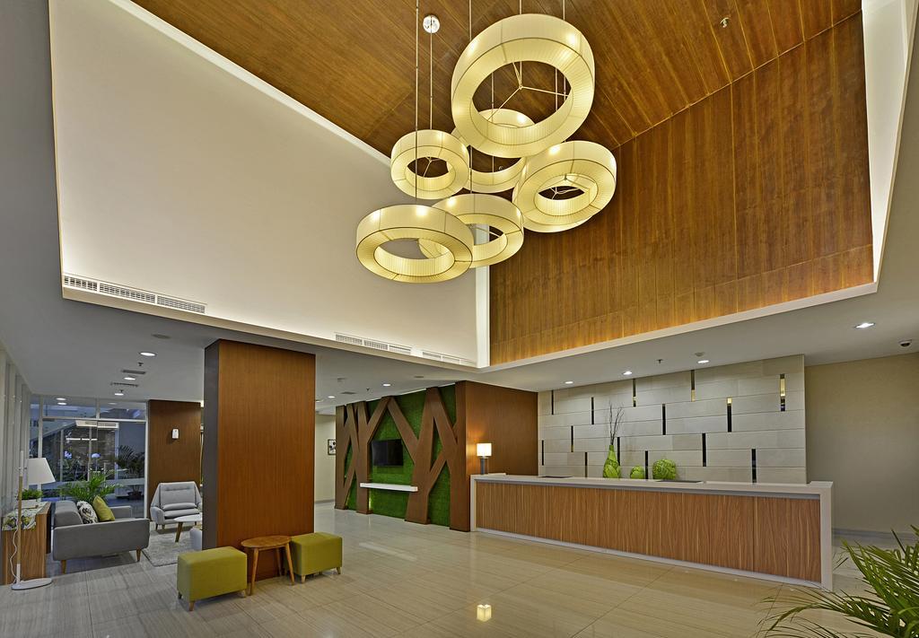 Whiz Prime Hotel Pajajaran Bogor Esterno foto