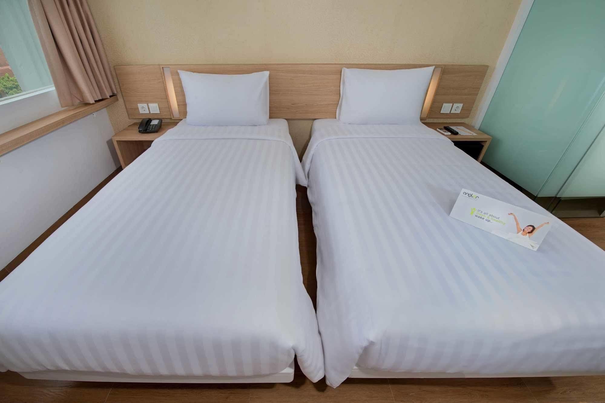 Whiz Prime Hotel Pajajaran Bogor Esterno foto
